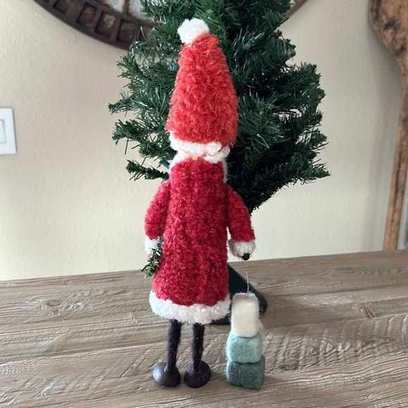Wool Felt Santa with Red Hat & Packages - Picture 6 of 14